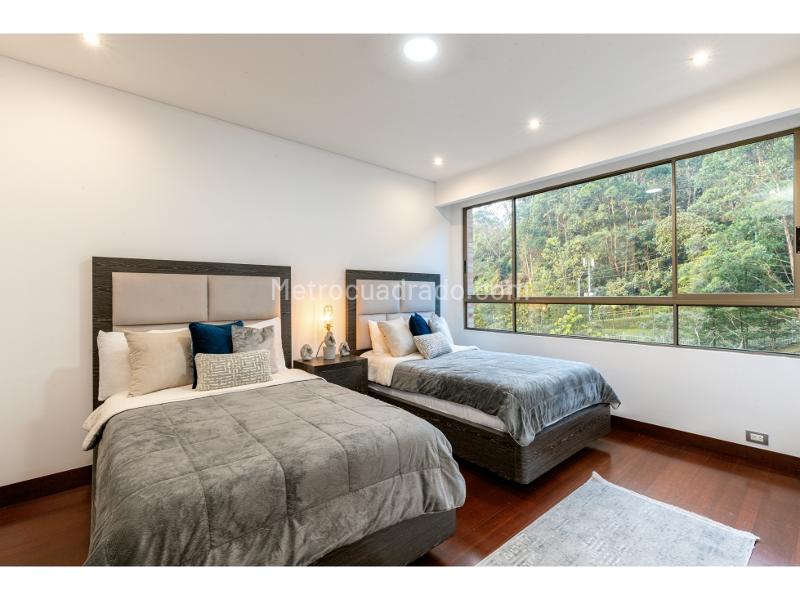 Furnished 3BR Apartment in Exclusive Area - 8