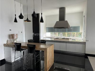 Casa de 5 alcobas en venta en Los Balsos, Medellín · foto 5 de 18