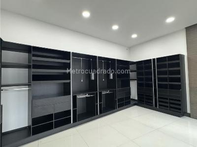 Casa de 5 alcobas en venta en Los Balsos, Medellín · foto 10 de 18