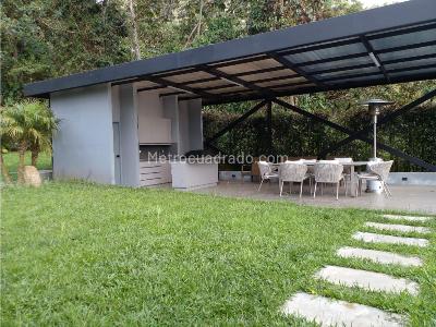 Casa de 4 alcobas en venta en Las Palmas, Medellín, 500 m² · foto 16 de 19