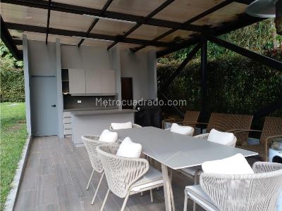 Casa de 4 alcobas en venta en Las Palmas, Medellín, 500 m² · foto 17 de 19