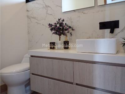 Casa de 4 alcobas en venta en Las Palmas, Medellín, 500 m² · foto 18 de 19