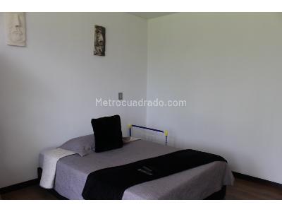 Casa de 5 alcobas en venta en Loma Del Escobero, Medellín, 460 m² · foto 14 de 20