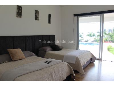 Casa de 5 alcobas en venta en Loma Del Escobero, Medellín, 460 m² · foto 15 de 20