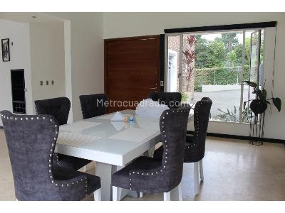 Casa de 5 alcobas en venta en Loma Del Escobero, Medellín, 460 m² · foto 20 de 20