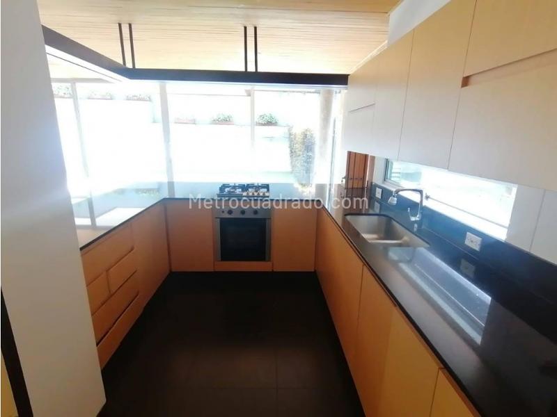 3BR House in San Lucas near Malls and Supermarkets - 9