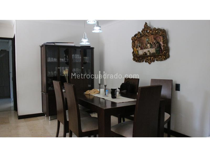 Charming 4BR House in Los Balsos - 3