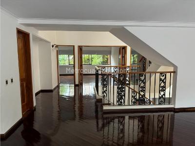 Casa de 3 alcobas en venta en Alejandria, Medellín, 279 m² · foto 2 de 17