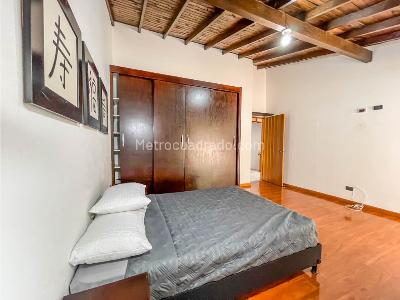 Casa de 4 alcobas en venta en El Tesoro, Medellín, 390 m² · foto 6 de 20