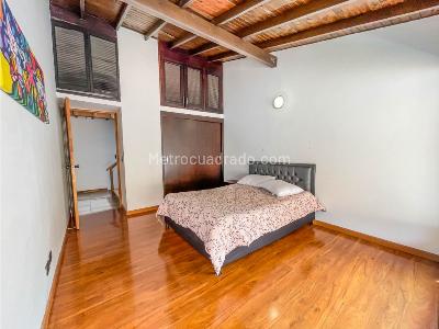 Casa de 4 alcobas en venta en El Tesoro, Medellín, 390 m² · foto 8 de 20