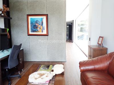 Casa de 3 alcobas en venta en Las Palmas, Medellín, 455 m² · foto 4 de 19