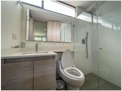 Apartamento de 3 alcobas en venta en Loma Del Encierro, Medellín, 160 m² · foto 13 de 14