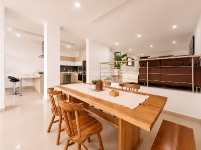 Casa de 4 alcobas en venta en El Tesoro, Medellín, 300 m² · foto 15 de 20