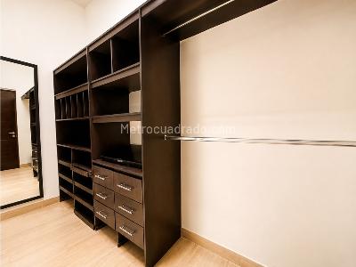 Casa de 4 alcobas en venta en El Tesoro, Medellín, 300 m² · foto 20 de 20