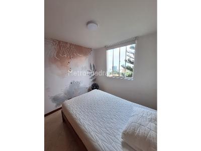 Apartamento de 3 alcobas en arriendo en Castropol, Medellín, 87 m² · foto 11 de 16
