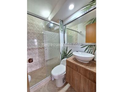 Apartamento de 3 alcobas en arriendo en Castropol, Medellín, 87 m² · foto 12 de 16