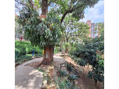 Apartamento de 3 alcobas en arriendo en Castropol, Medellín, 87 m² · foto 16 de 16