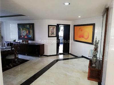 Apartamento de 4 alcobas en venta en Los Balsos, Medellín, 430 m² · foto 3 de 12