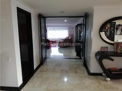 Apartamento de 4 alcobas en venta en Los Balsos, Medellín, 430 m² · foto 4 de 12