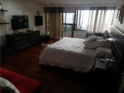 Apartamento de 4 alcobas en venta en Los Balsos, Medellín, 430 m² · foto 9 de 12