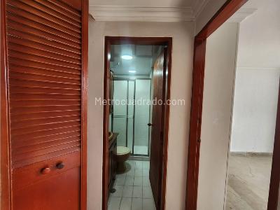 Apartamento en venta en Loma De Los Gonzalez, Medellín · foto 10 de 15