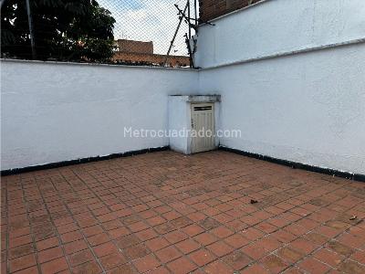 Casa de 5 alcobas en venta en Simon Bolivar, Medellín, 450 m² · foto 11 de 12