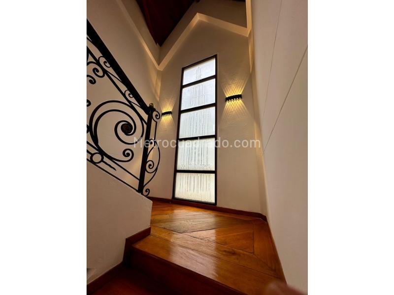 Spacious 3BR House with Modern Kitchen in La Calera - 9
