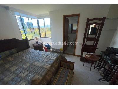 Apartamento de 3 alcobas en arriendo en Los Balsos, Medellín, 125 m² · foto 10 de 17