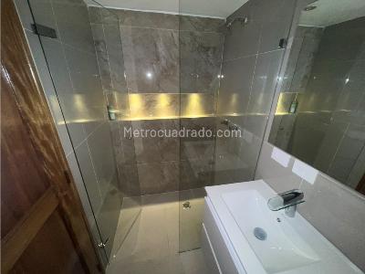 Apartamento de 3 alcobas en arriendo en Los Balsos, Medellín, 125 m² · foto 16 de 17