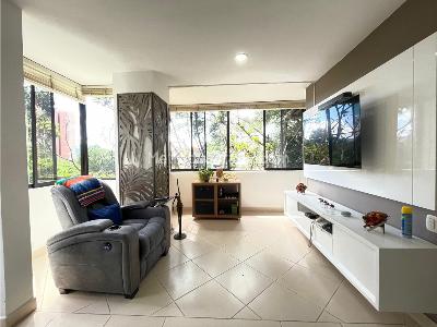 Apartamento de 3 alcobas en venta en San Lucas, Medellín, 200 m² · foto 5 de 20