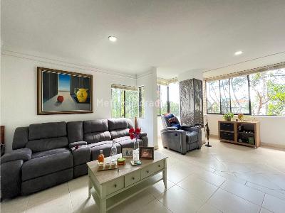 Apartamento de 3 alcobas en venta en San Lucas, Medellín, 200 m² · foto 12 de 20