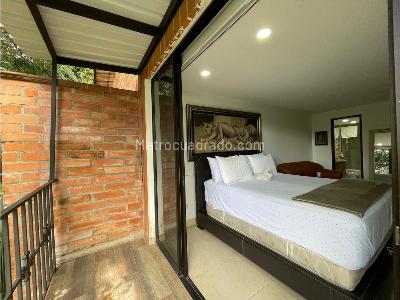 Apartamento de 3 alcobas en venta en San Lucas, Medellín, 200 m² · foto 16 de 20