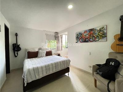 Apartamento de 3 alcobas en venta en San Lucas, Medellín, 200 m² · foto 17 de 20