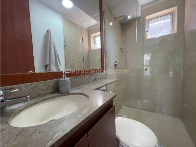 Apartamento en arriendo en Castropol, Medellín · foto 11 de 13