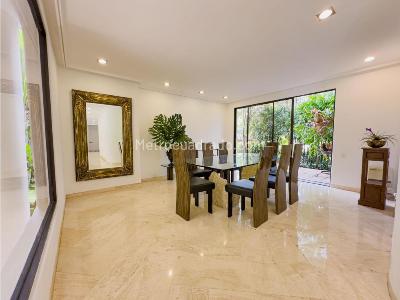 Casa de 3 alcobas en venta en Los Balsos, Medellín, 640 m² · foto 3 de 19