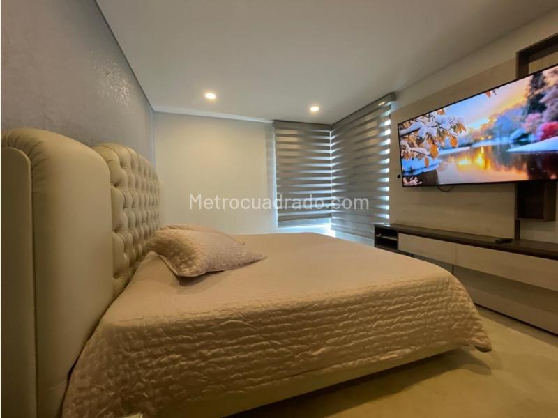 Furnished 3BR Apartment in Los Parra - 9