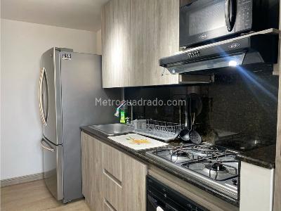 Apartamento de 3 alcobas en arriendo en La Aguacatala, Medellín, 100 m² · foto 9 de 18
