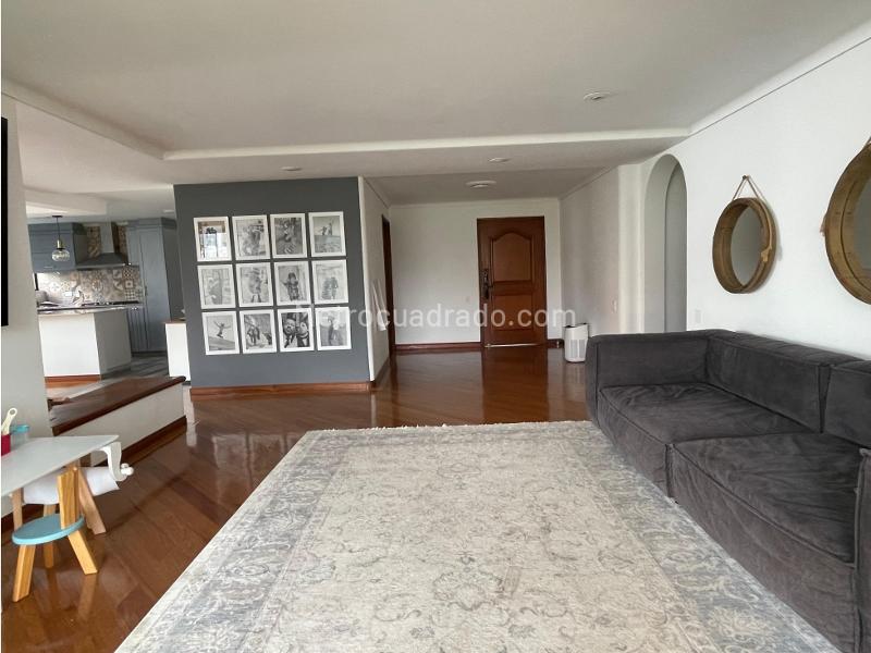 Apartamento Amoblado de 4 Alcobas Cerca a Provenza - 3