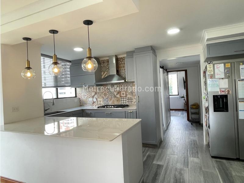 Apartamento Amoblado de 4 Alcobas Cerca a Provenza - 9