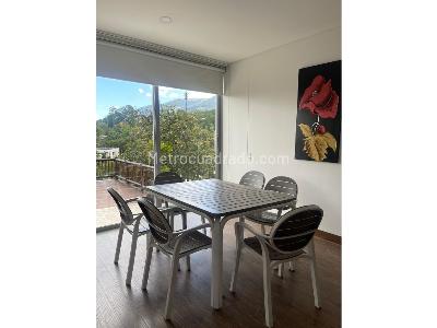 Casa de 4 alcobas en venta en Loma Del Escobero, Medellín · foto 10 de 19