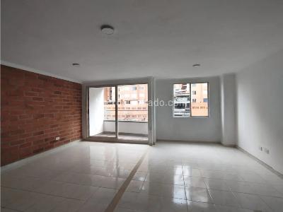 Apartamento en venta en Loma Del Indio, Medellín · foto 2 de 17