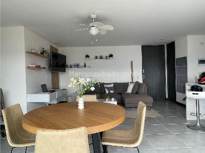 Apartamento de 3 alcobas en arriendo en Ciudad Del Rio, Medellín, 100 m² · foto 2 de 18