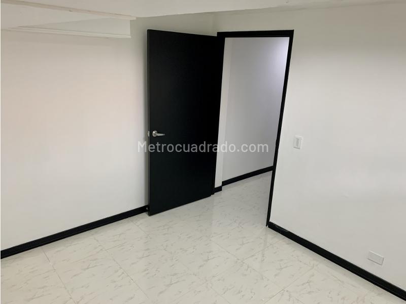 4BR House in El Tesoro with Garden - 5