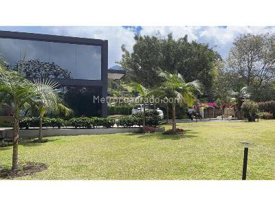 Casa de 3 alcobas en arriendo en La Ceja, Medellín, 460 m² · foto 8 de 10