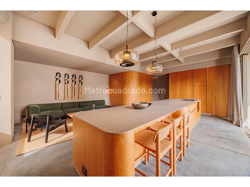 Furnished 2BR Apartment in Provenza with 3 Baths - 3