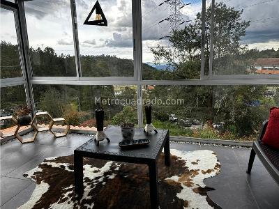 Casa de 4 alcobas en venta en Loma Del Escobero, Medellín, 1260 m² · foto 6 de 20