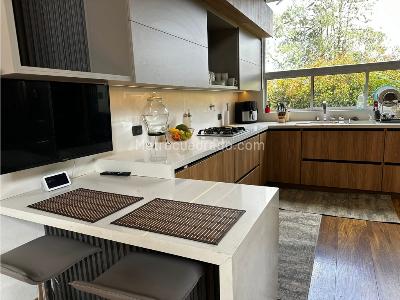 Casa de 4 alcobas en venta en Loma Del Escobero, Medellín, 1260 m² · foto 12 de 20