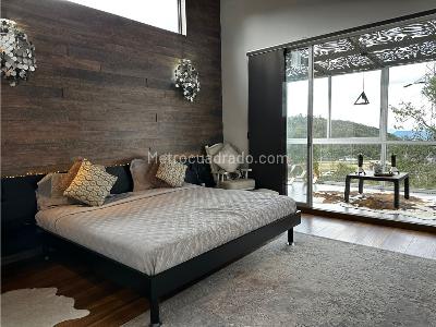 Casa de 4 alcobas en venta en Loma Del Escobero, Medellín, 1260 m² · foto 14 de 20