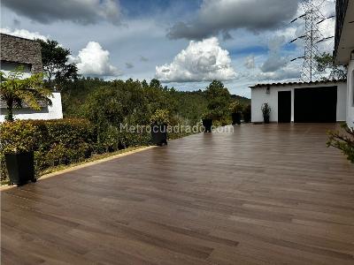 Casa de 4 alcobas en venta en Loma Del Escobero, Medellín, 1260 m² · foto 18 de 20