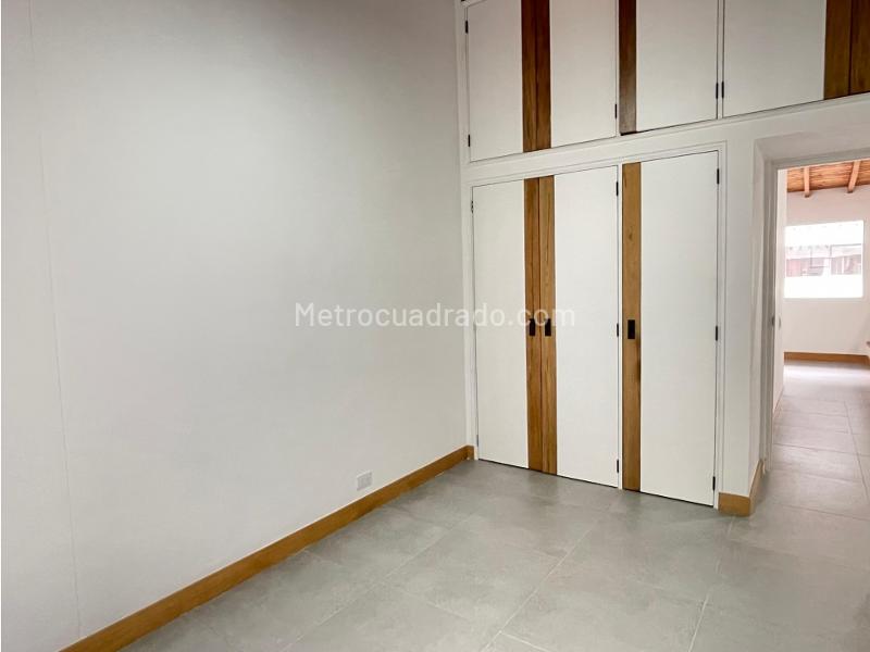 Casa de 3 Alcobas y 3 Baños en San Lucas, El Poblado - 4